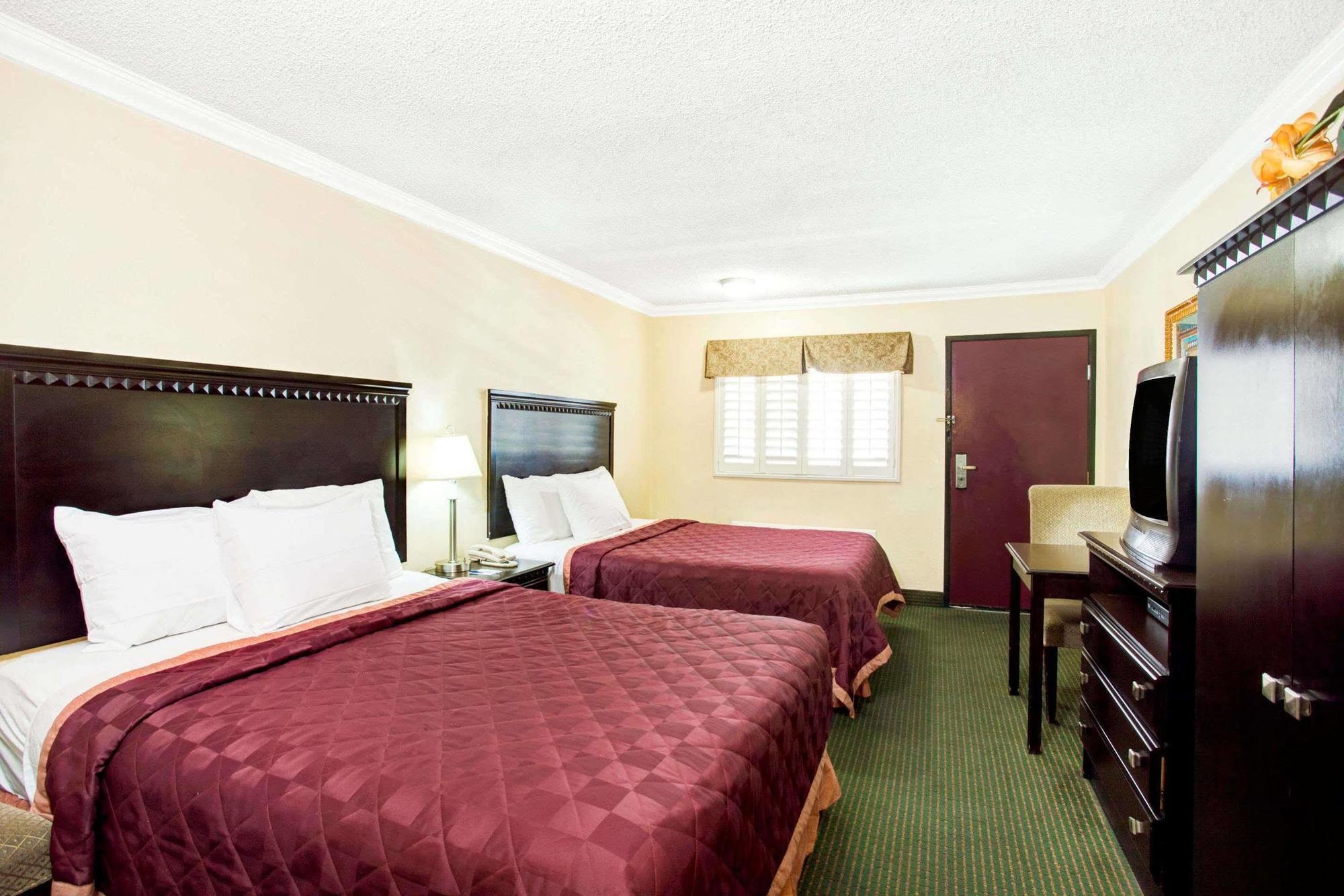 Travelodge By Wyndham Chatsworth Los Ángeles Exterior foto
